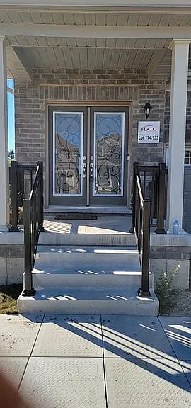113 Seeley Ave — Photo 2