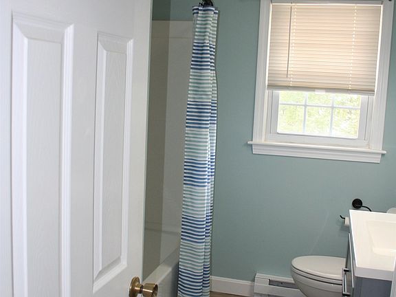 4th image of 25 Ernest Ave APT 9