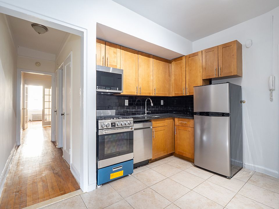 1st image of 348 W 45th St APT 2B