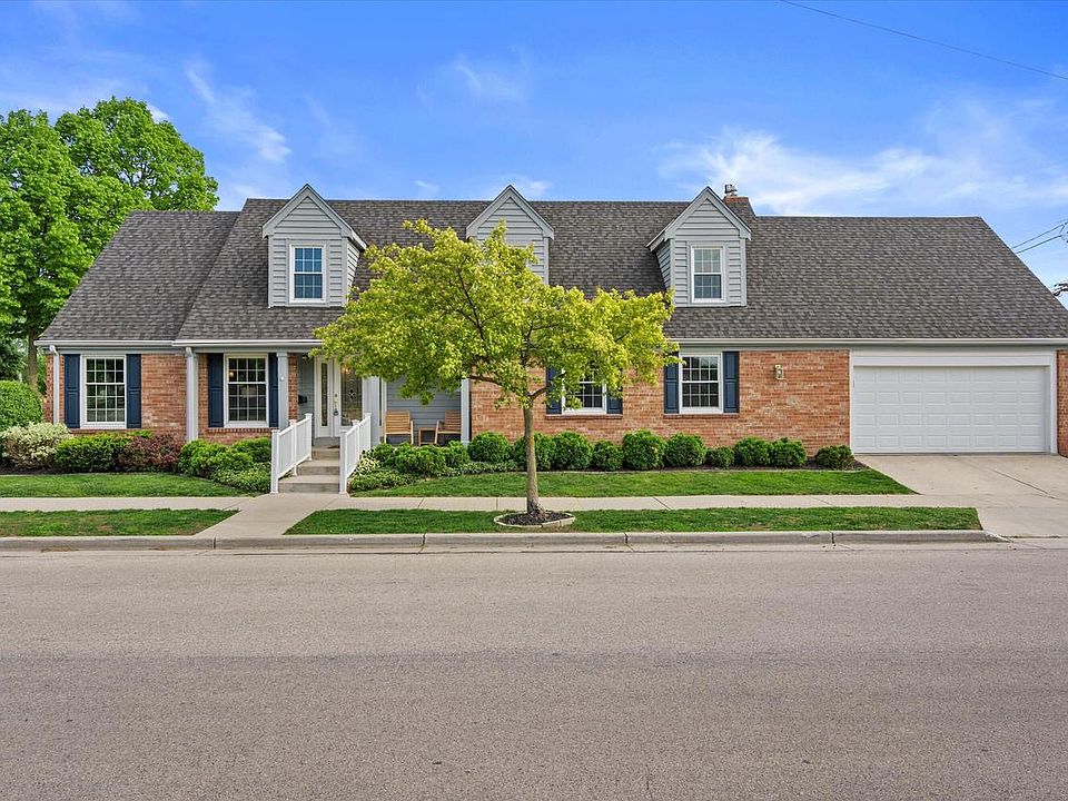 1st image of 8905 W Meinecke AVENUE