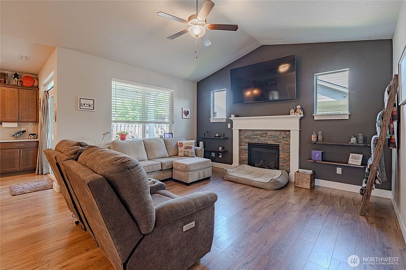 4th image of 1707 NW 27th Avenue