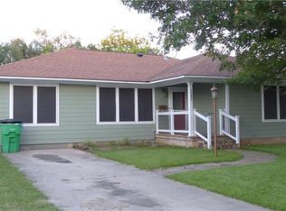 1302 Fair Ave, Gainesville, TX 76240