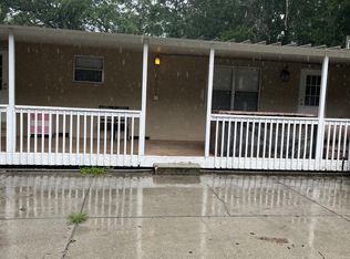 8432 Symmes Rd, Gibsonton, FL 33534