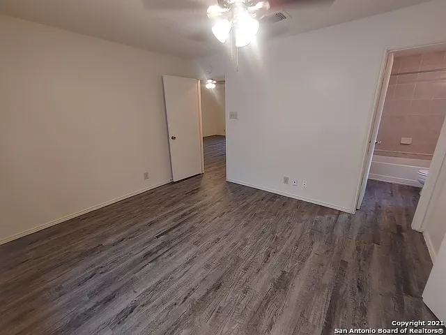 7315 Gallery Rdg — Photo 10