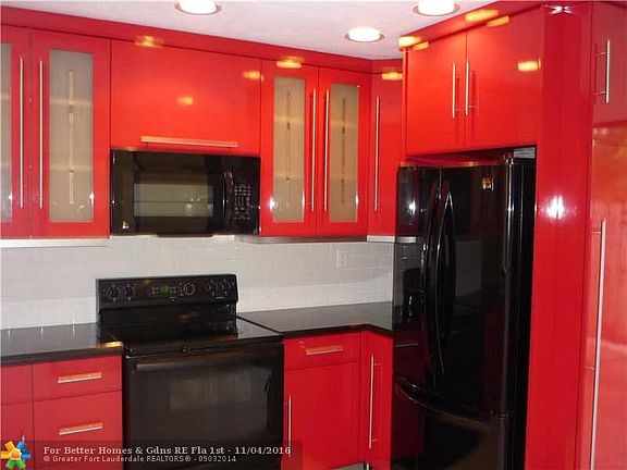 3rd image of 353 City View Dr #353