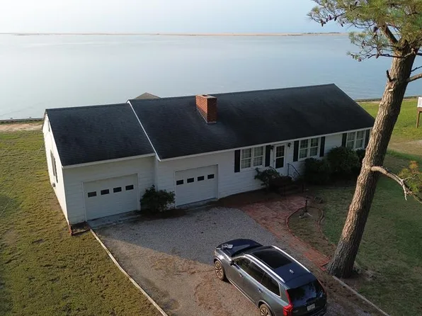 15241 Russell Dr, Onancock, VA 23417