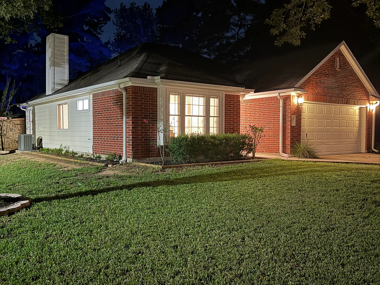 3 bed, 1470 sqft, $2,950 — Photo 2