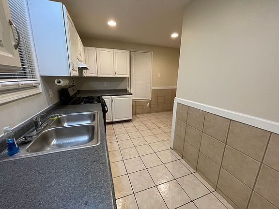 2nd image of 248 Ohio Ave