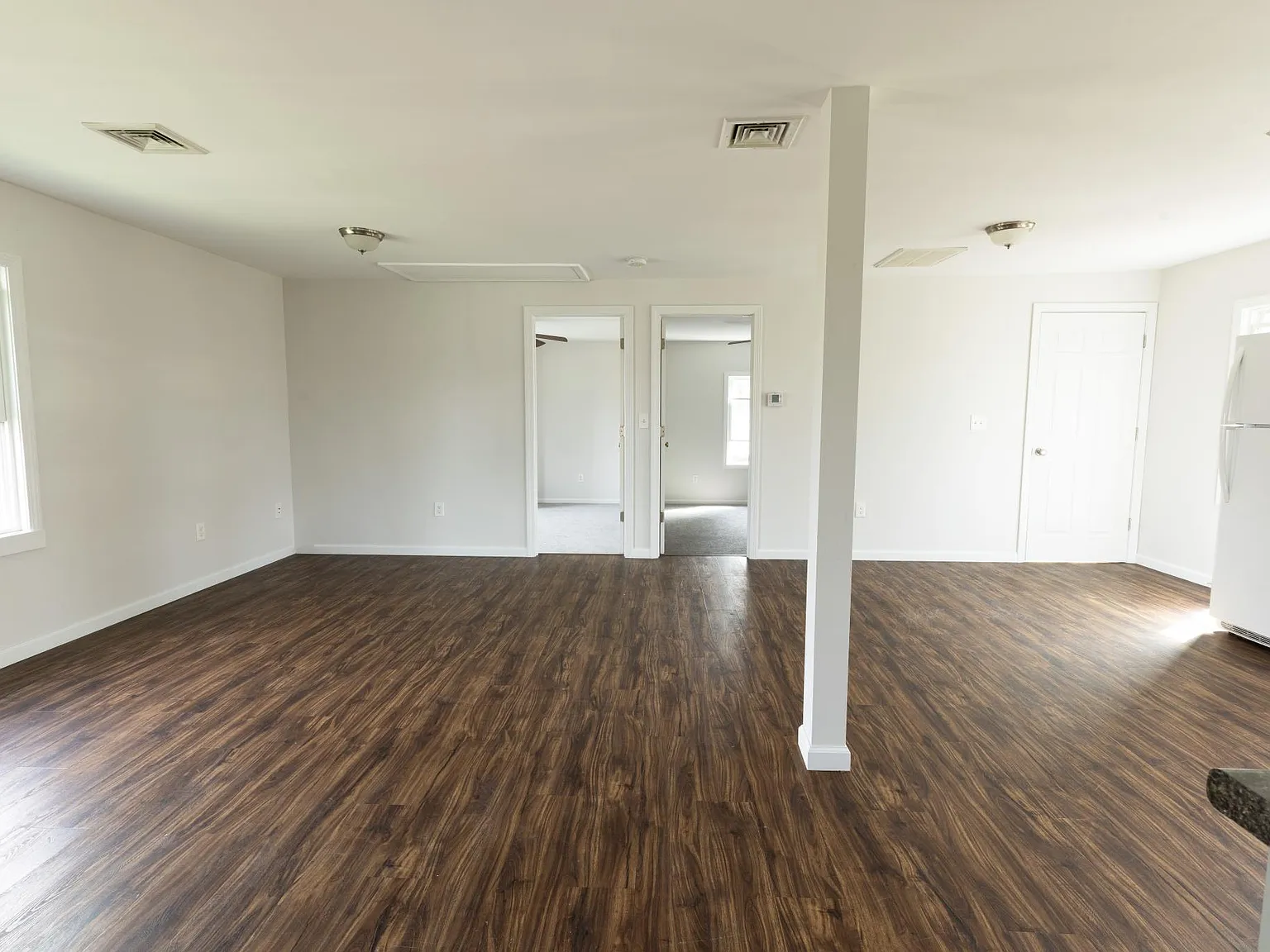424 N Main St — Photo 3