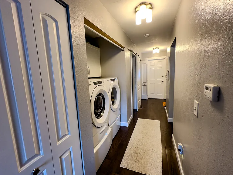 6104 Red Oak Dr #3 — Photo 4