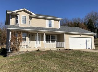 156 Eubanks Ln, Radcliff, KY 40160