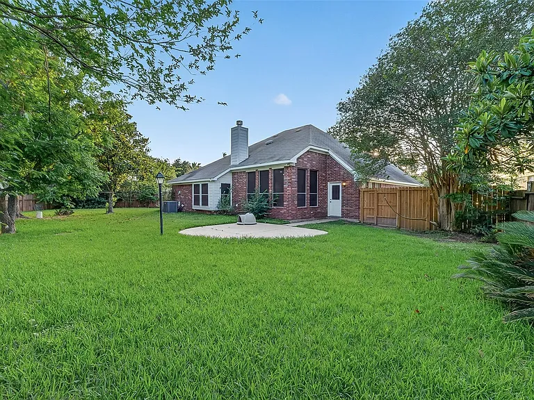 17303 Kenton Crossing Ln — Photo 39