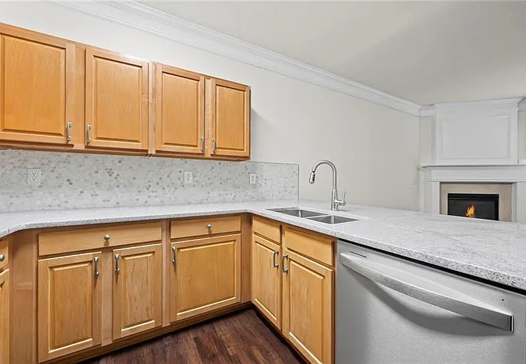 5662 Lawley Dr — Photo 13