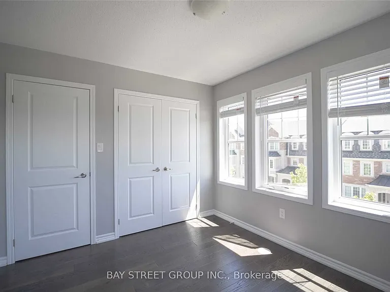 265 Ellen Davidson Dr #5 — Photo 10