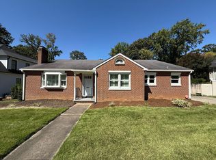 638 N Stratford Rd, Winston Salem, NC 27104