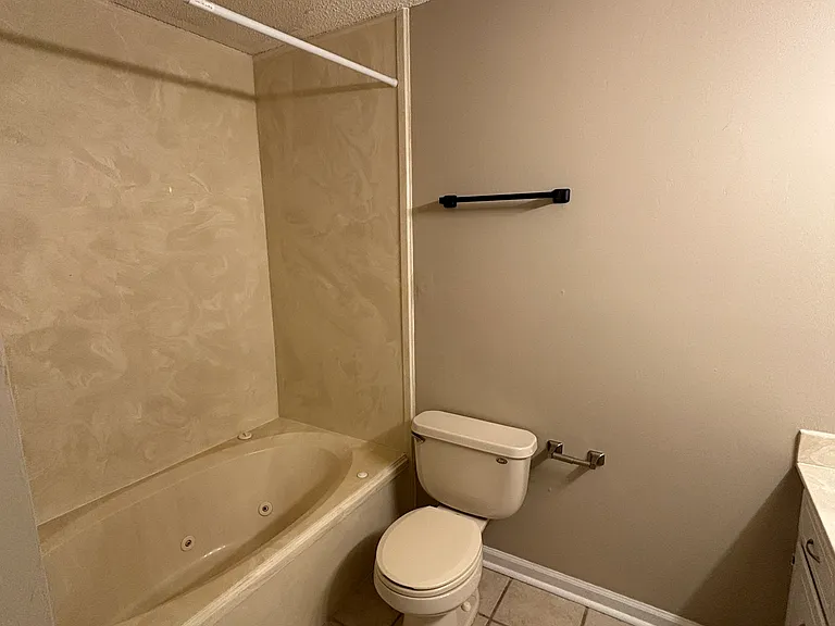 322 E Lee Ave — Photo 26