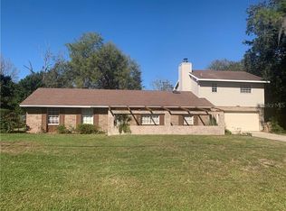 32360 Lakeshore Dr, Tavares, FL 32778
