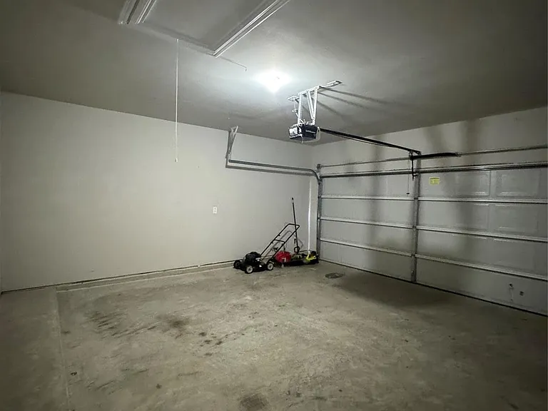 305 Black Bear Dr — Photo 6