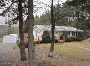 331 J And J Rd, Moscow, PA 18444