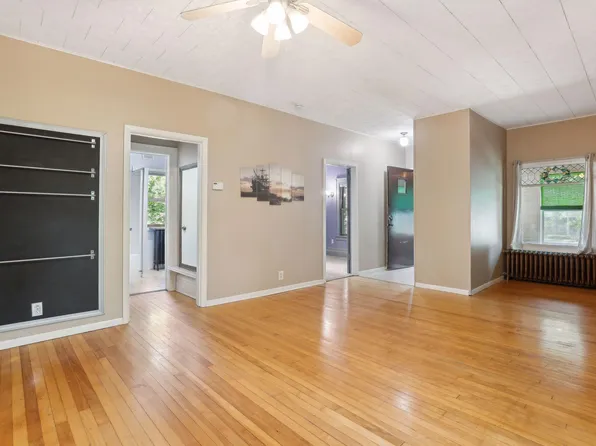 583 Robert St S, Saint Paul, MN 55107