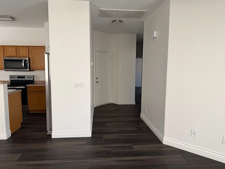 1140 E Catino St — Photo 10