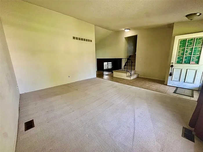 21669 Tulipwood Ave — Photo 3