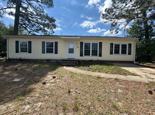 21 Crown Point Rd, Hubert, NC 28539