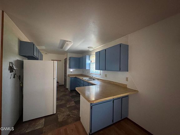 3rd image of 111 4th Ave SE