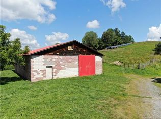 1040 Turnpike Rd, Marshall, NC 28753