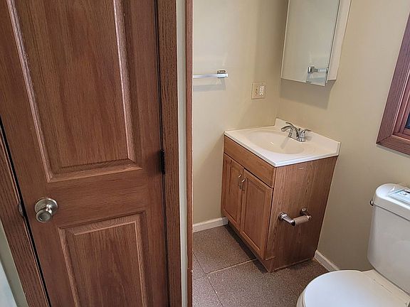 5th image of 403 Central Ave SE #518