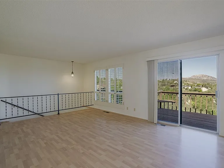 2270 Sandia Dr — Photo 7