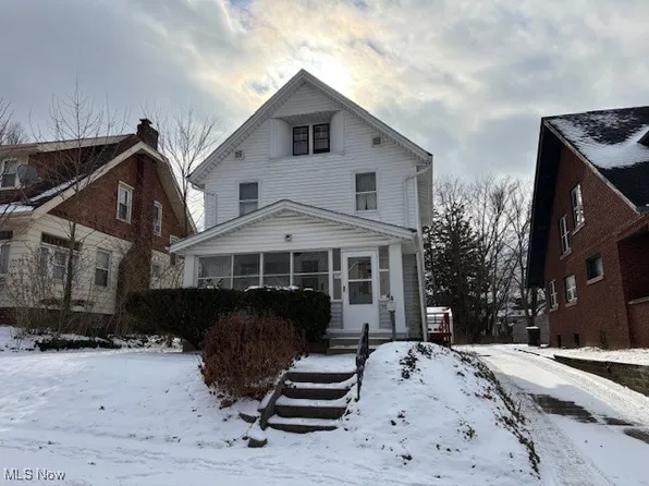 362 Palm Ave, Akron, OH 44301