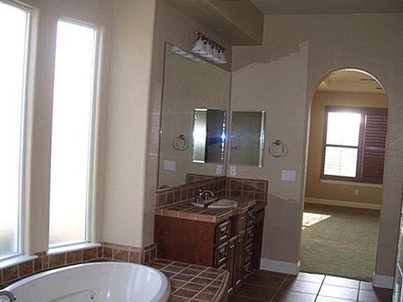 5th image of 8562 Las Brisas Cir