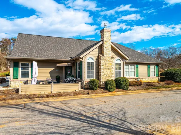 823 Wynnshire Dr #C, Hickory, NC 28601