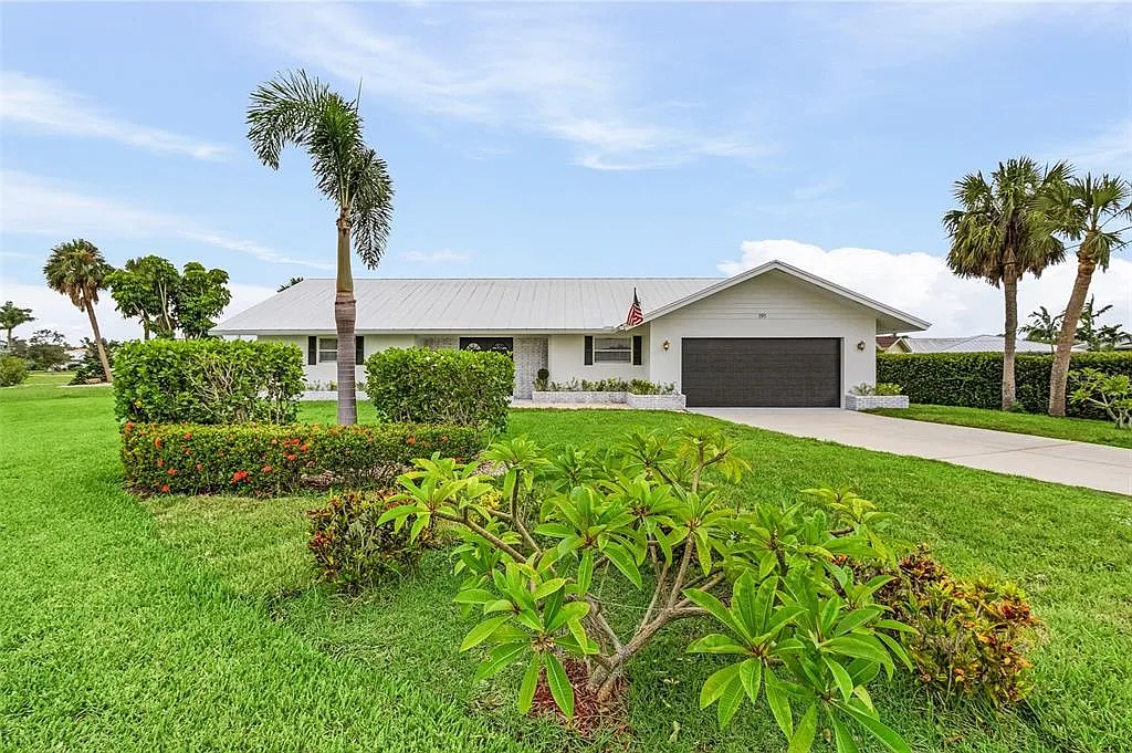 3 bed, 2.0 bath, 1629 sqft, $2,650 — Photo 1