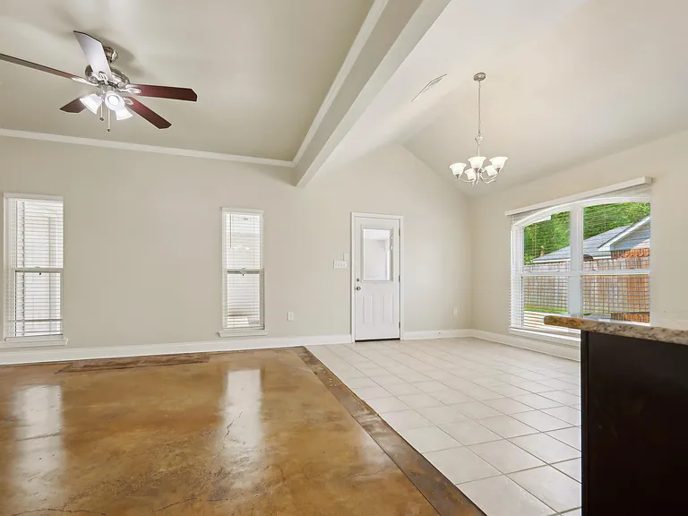 7332 Cherrydale Dr — Photo 2
