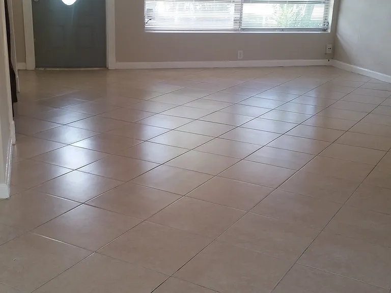 1500 NE 25th Ct — Photo 3