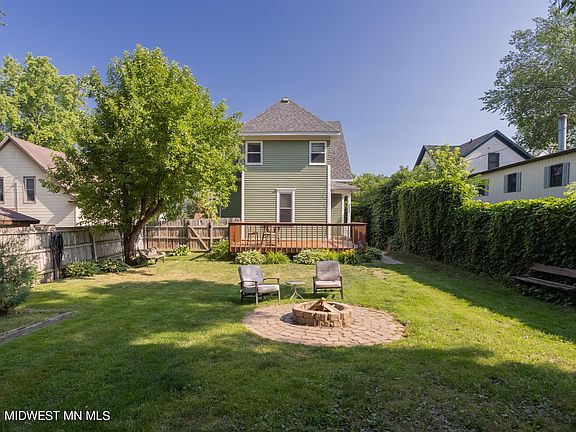 5th image of 226 E Vasa Ave