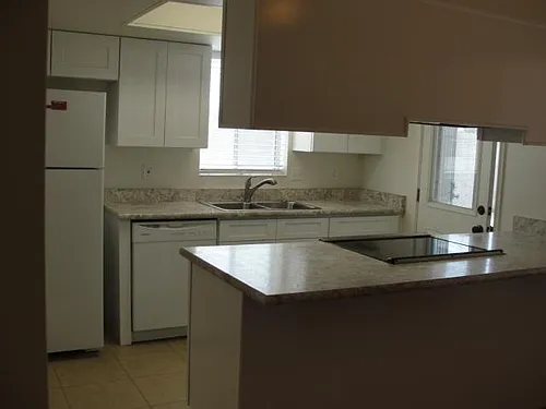 121 E 14th Pl #2 Photo 1