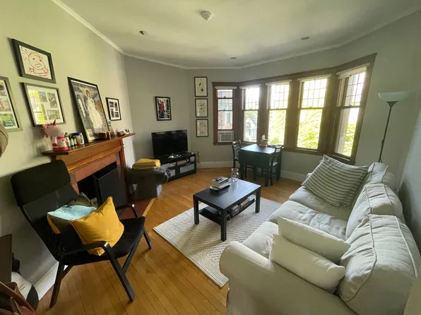 10 Dana St APT 306, Cambridge, MA 02138