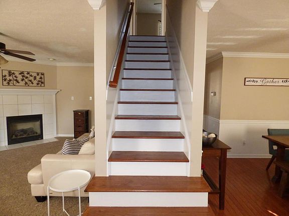 2nd image of 7232 Haynesfield Ln
