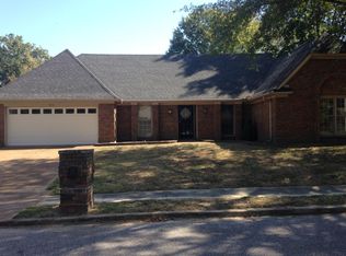3900 Glenroy Dr, Memphis, TN 38125