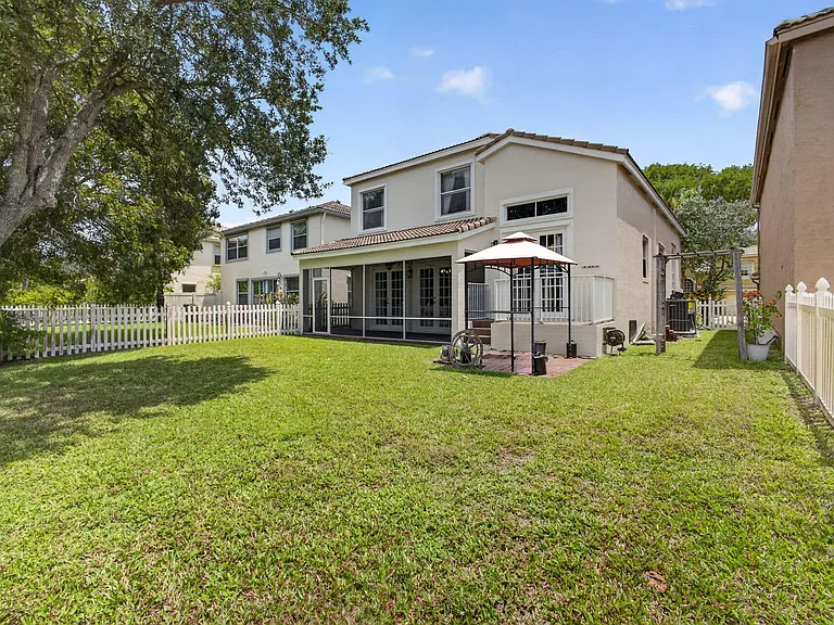 1204 Oakwater Dr — Photo 58