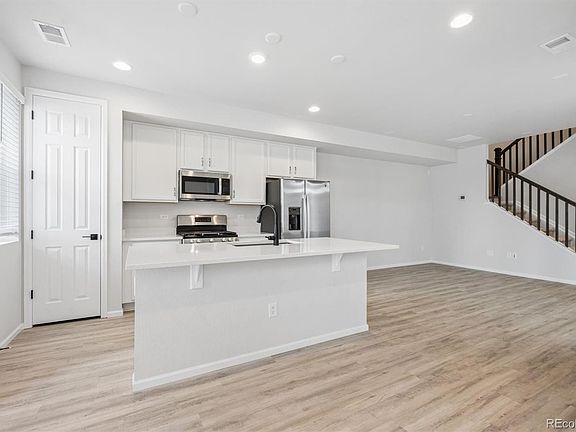 4th image of 101 S Uriah Street