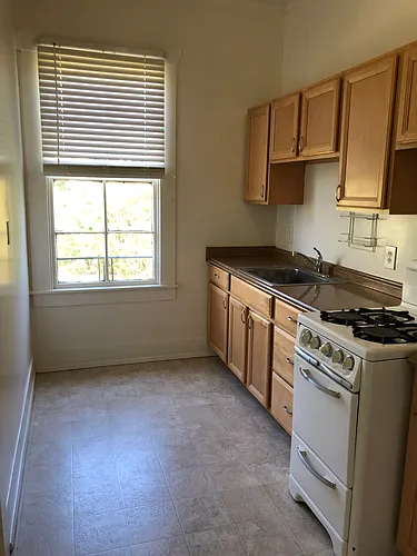 300 6th St Photo 1