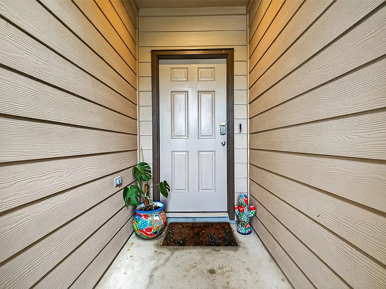 811 Petunia Falls Ln — Photo 7