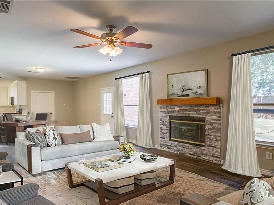 1st image of 304 Courtney Ln