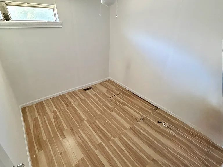 222 Glenwood Ave #1 — Photo 10