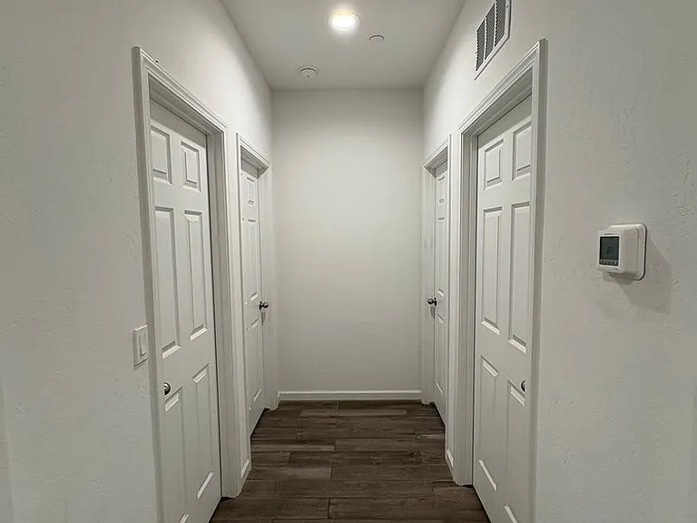 1620 W Porter Ave — Photo 11