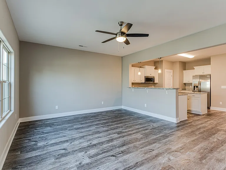 4128 Suntropic Ln — Photo 8
